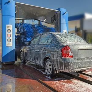 Snel bevestigen van panelen met kunststof druknagel